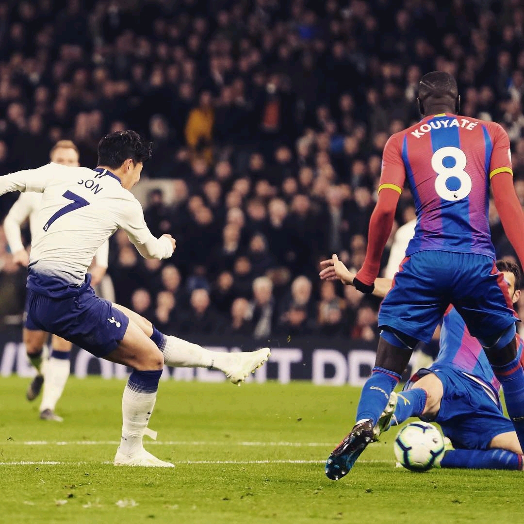 官方：利兹联签下蓝狐后卫贾斯廷；据悉转会费800万+200万镑